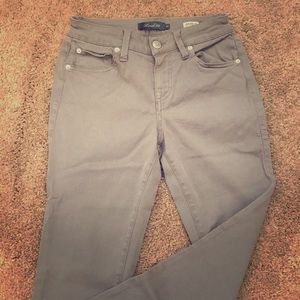 Gray, skinny jeans